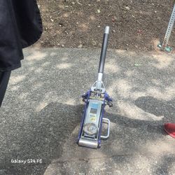 1.5 Ton Pittsburgh Racing Jack