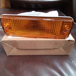 84-88 Toyota 4 Runner Signal Light