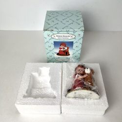  Madame Alexander - Little Orphan Annie and Sandy Figurine Colorful 2000.