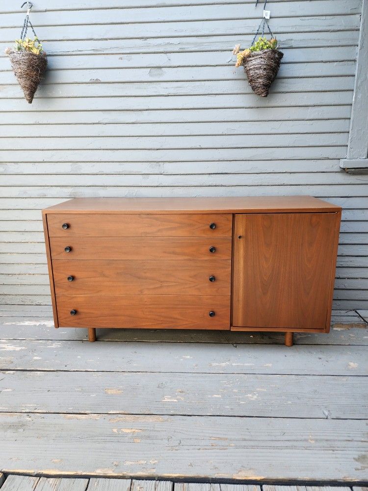 Mid Century Dresser 