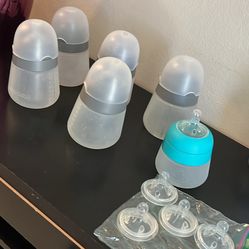 Seis. Nano bebé 4 Tetita para las mismas. Doy extra pequeño accesorio para poner todo en la máquina lavadora.
