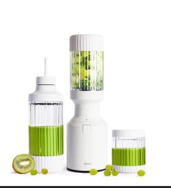 Beast Mighty 850 | Premium Compact Personal Blender | Smoothies, Shakes, Dressings, Sauces, Desserts, Dips | Blends Ice and Frozen Fruit | Includes Ex