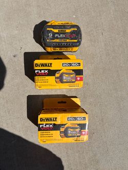 Used $125 / New $175 Flexvolt 9 amp ah Dewalt battery lithium ion
