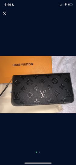 Women Black wallet
