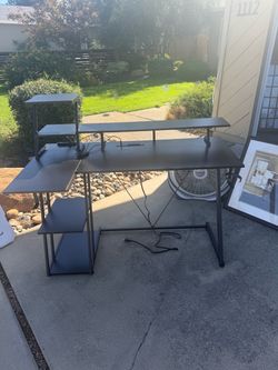 Gaming table