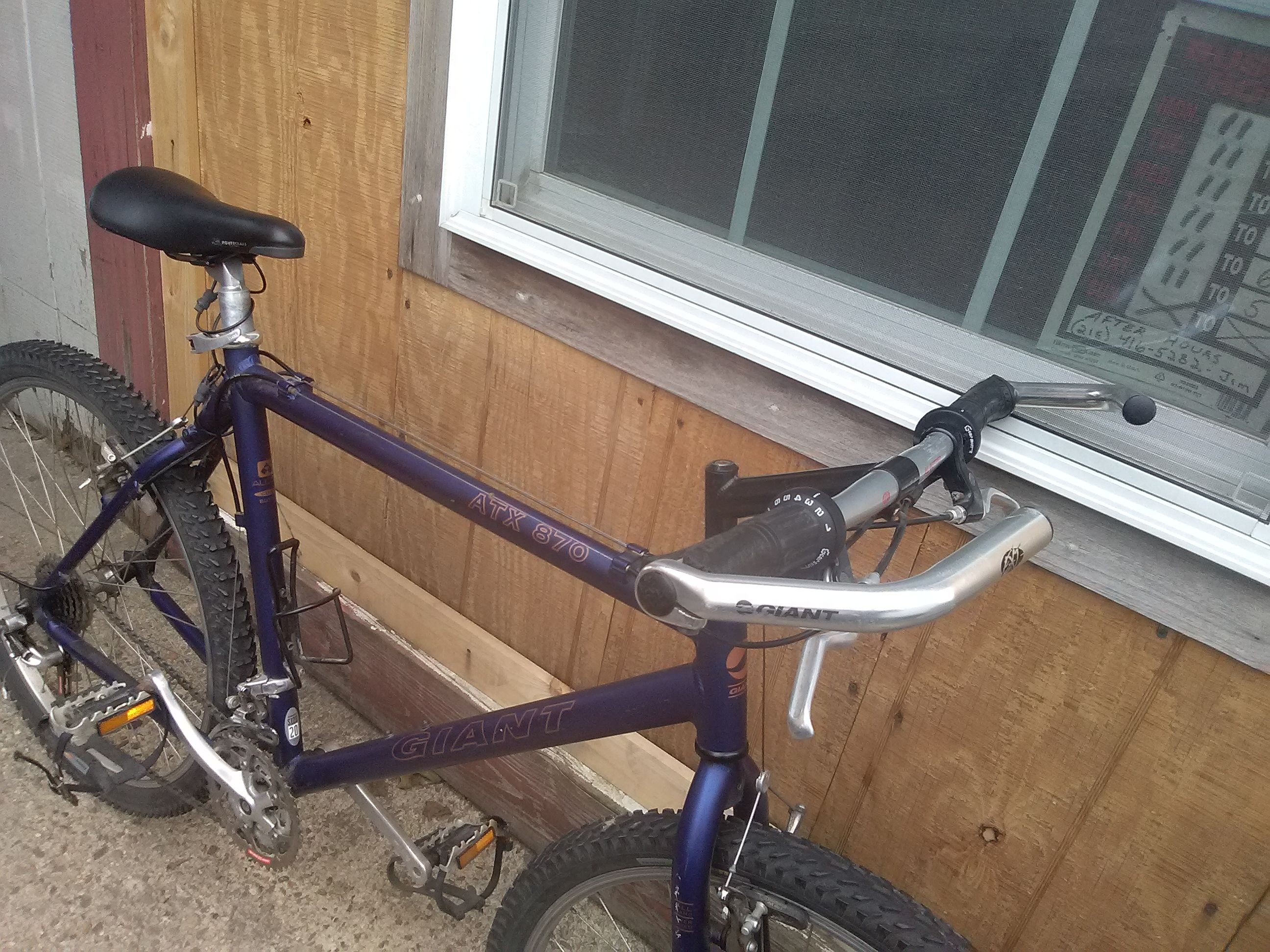 Giant ATX 870 21 Speed Mountain Bike 20