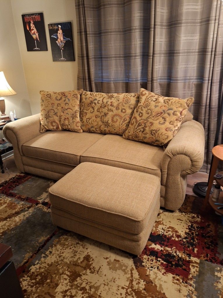 Sofa & Ottoman