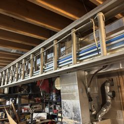 32 Foot Extension Ladder 