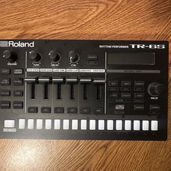 Roland TR-6S drum machine (lightly used)