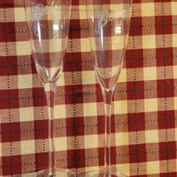 Bride And Groom Champaign Flutes 