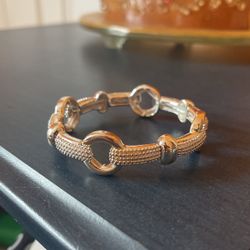 Women’s Stretchable Bracelet 