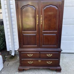 Thomasville Armoire