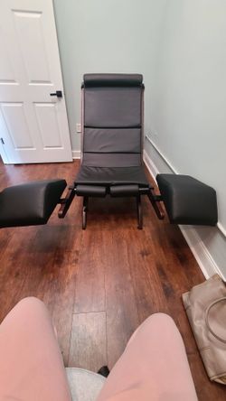 2 Zero Gravity Chairs