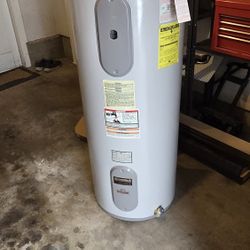 2001 Kenmore 50 Gal Electric Water Heater. 
