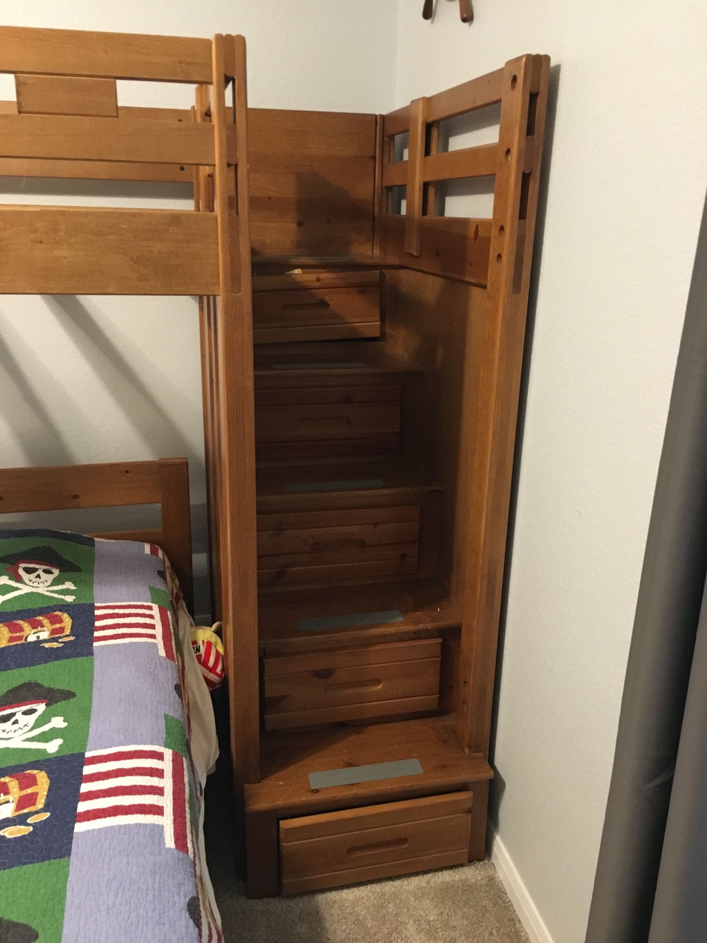 Bunk bed (Full bottom and Twin top) without mattresses