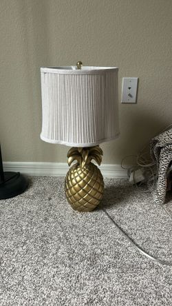 pineapple lamp