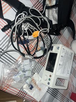 Hospital Grade Baby Oxygen Reader With Carrying Case 