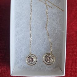 14k Yellow Gold Treader Earrings.