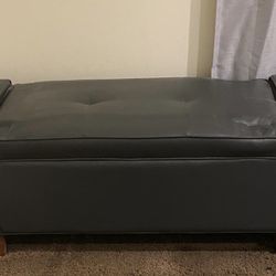 Tufted ottoman storage bench