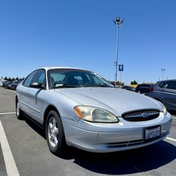 2002 Ford Taurus