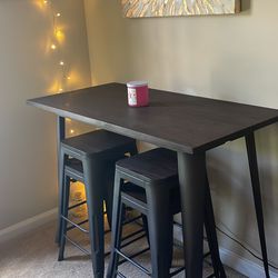Rustic dining Table With 4 Stools