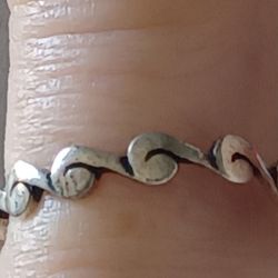 Vtg.Sterling Silver " Ocean Waves" BAND Ring- Sz8
