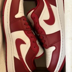 Jordan 1 Low - ‘Cardinal Red’ Size 10.5 553558 607