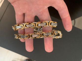 Necklace and bracelet