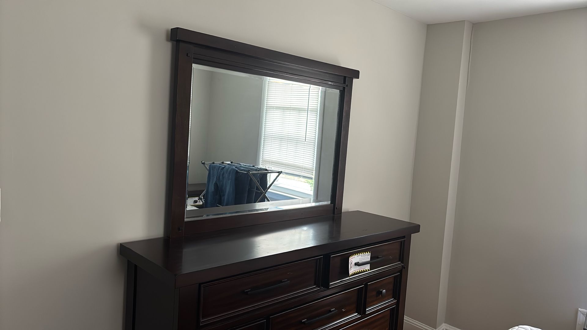 Solid Wood Dresser w/Mirror