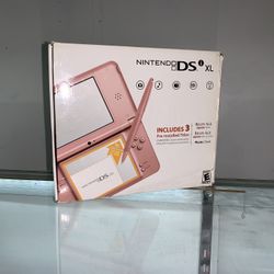 Nintendo DSi Pink Handheld Complete In Box ( Bolsa Bazaar)