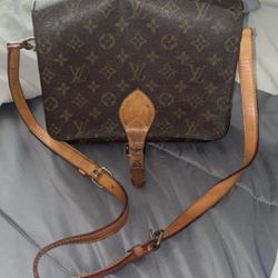 Women Used Louis Vuitton Wallet In Excellent Condition $225 for Sale in  Baltimore, MD - OfferUp
