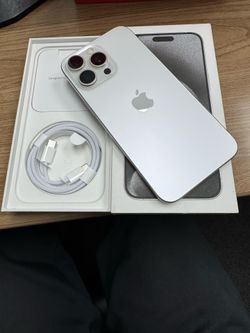 iPhone 15 pro max (unlocked)