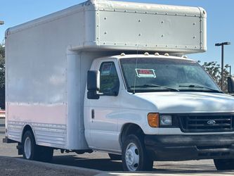 2006 Ford E-450