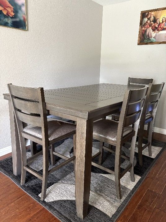 Dining Table - 6 Seater