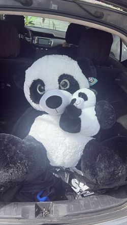 FREE GIANT PANDA