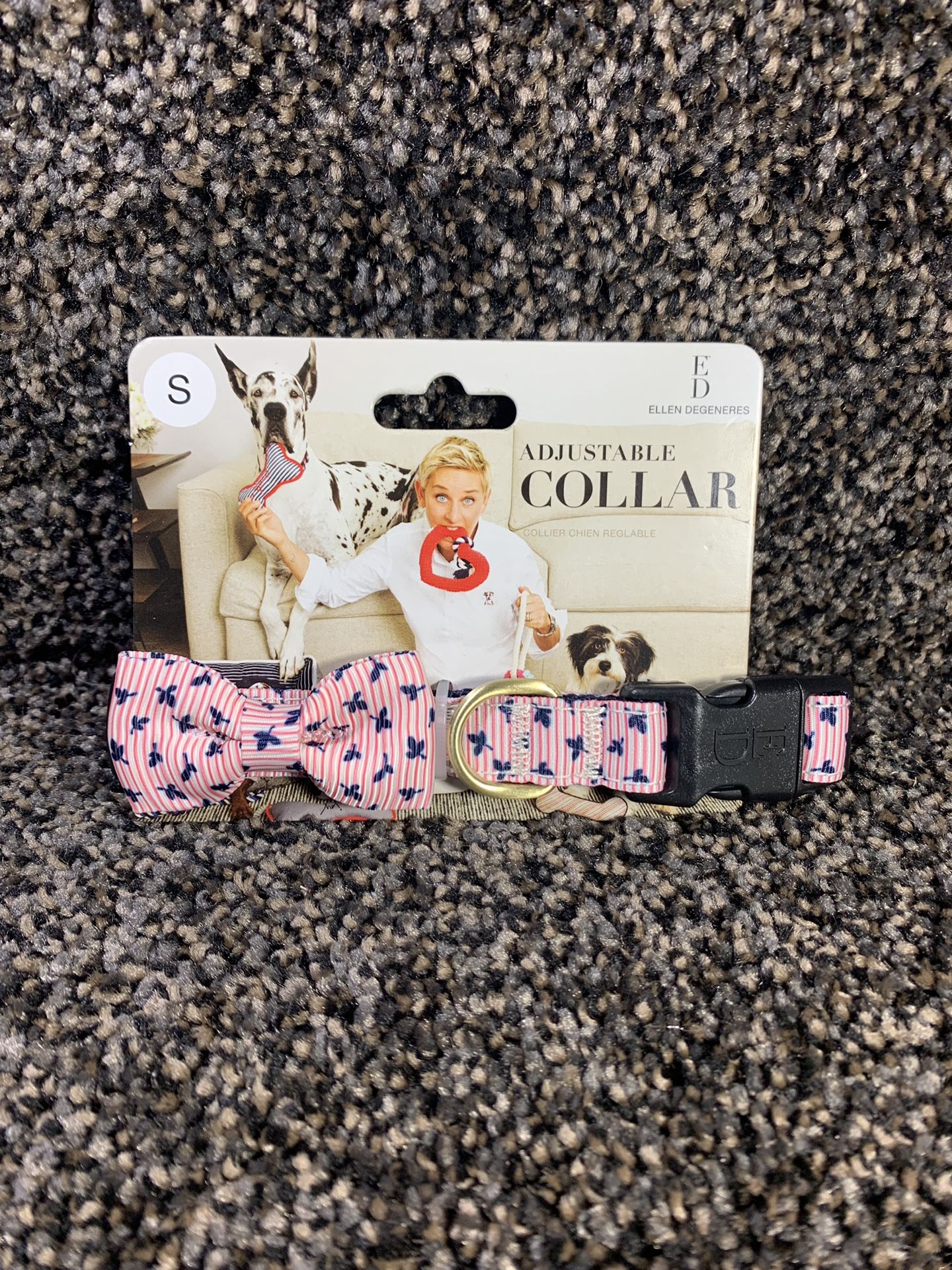 GORGEOUS BOW DOG COLLAR BY ELLEN DEGENERES. Size : small Blue, pink & white Gold buckle Fast shipping