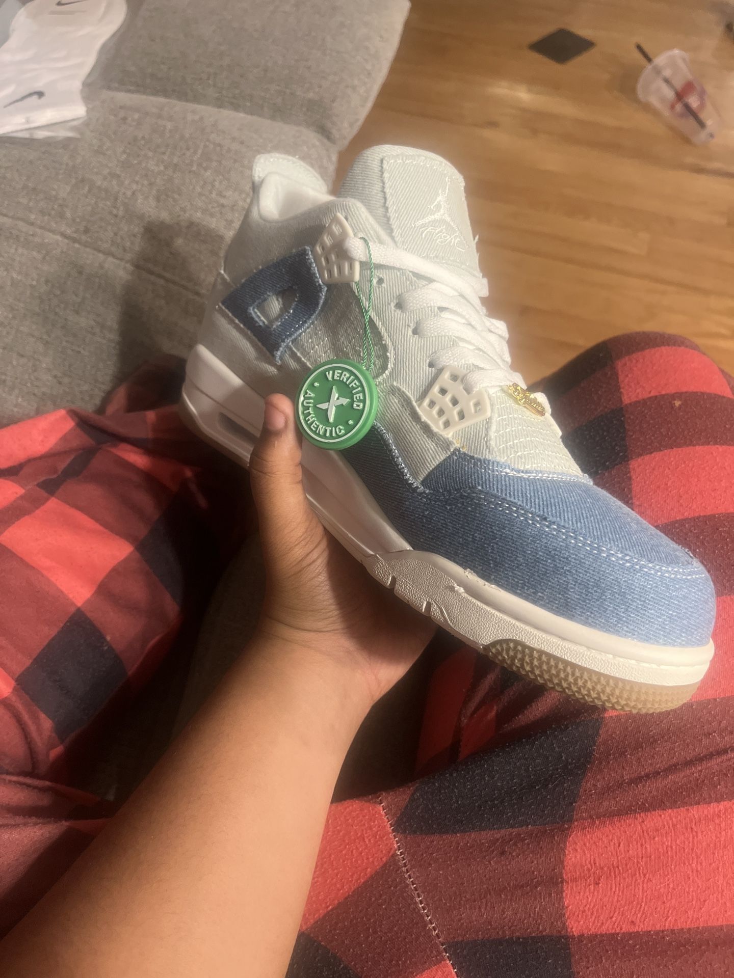 WORN BLUE JORDAN 4 SIZE 12 men