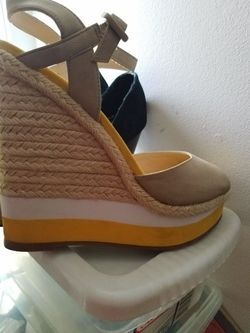 New condition Elle shoes sz8