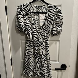 Zara Wraparound White And Black Zebra Stripe Dress XS