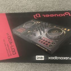 Pioneer DJ DDJ-400 2-Channel DJ Controller - LIKE NEW - Used Less Than 5 Times - Original BoxAbsolutely! 