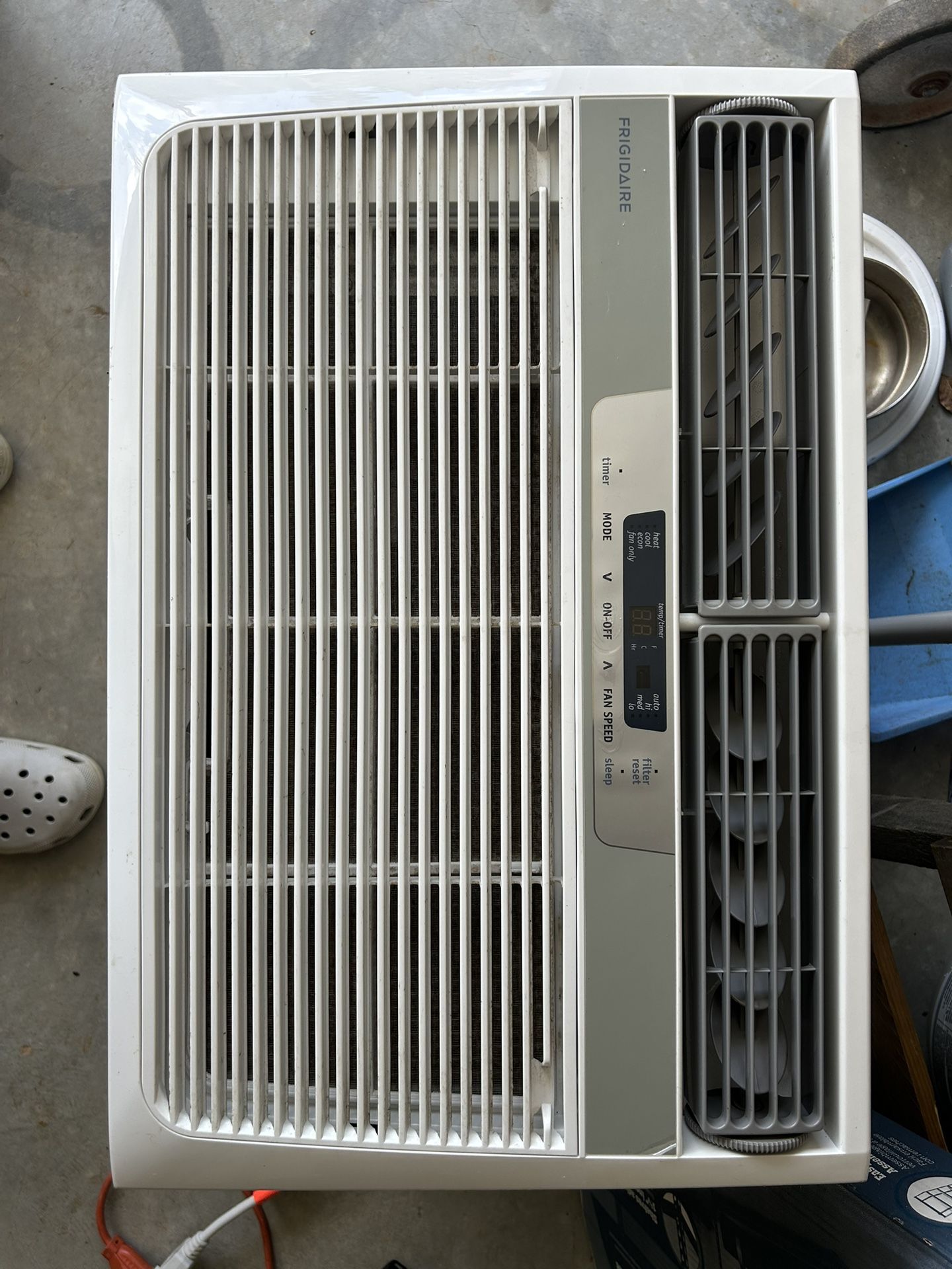 Frigidaire 11,000 BTU Window A/C w/ Heater – Cleaned & Functional