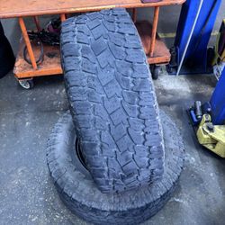 35x12.50x18 Toyo A/T