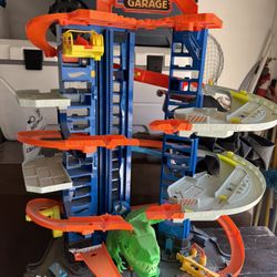 Hot wheels ultimate garage, T-Rex