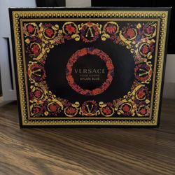 Versace Pour Homme Dylan Blue Spray Fragrance Gift Set Men's Eau de Toilette