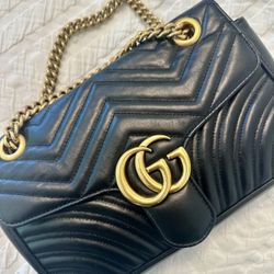 Authentic Gucci Marmont Matelasse Small Shoulder Bag - Classic Black Leather
