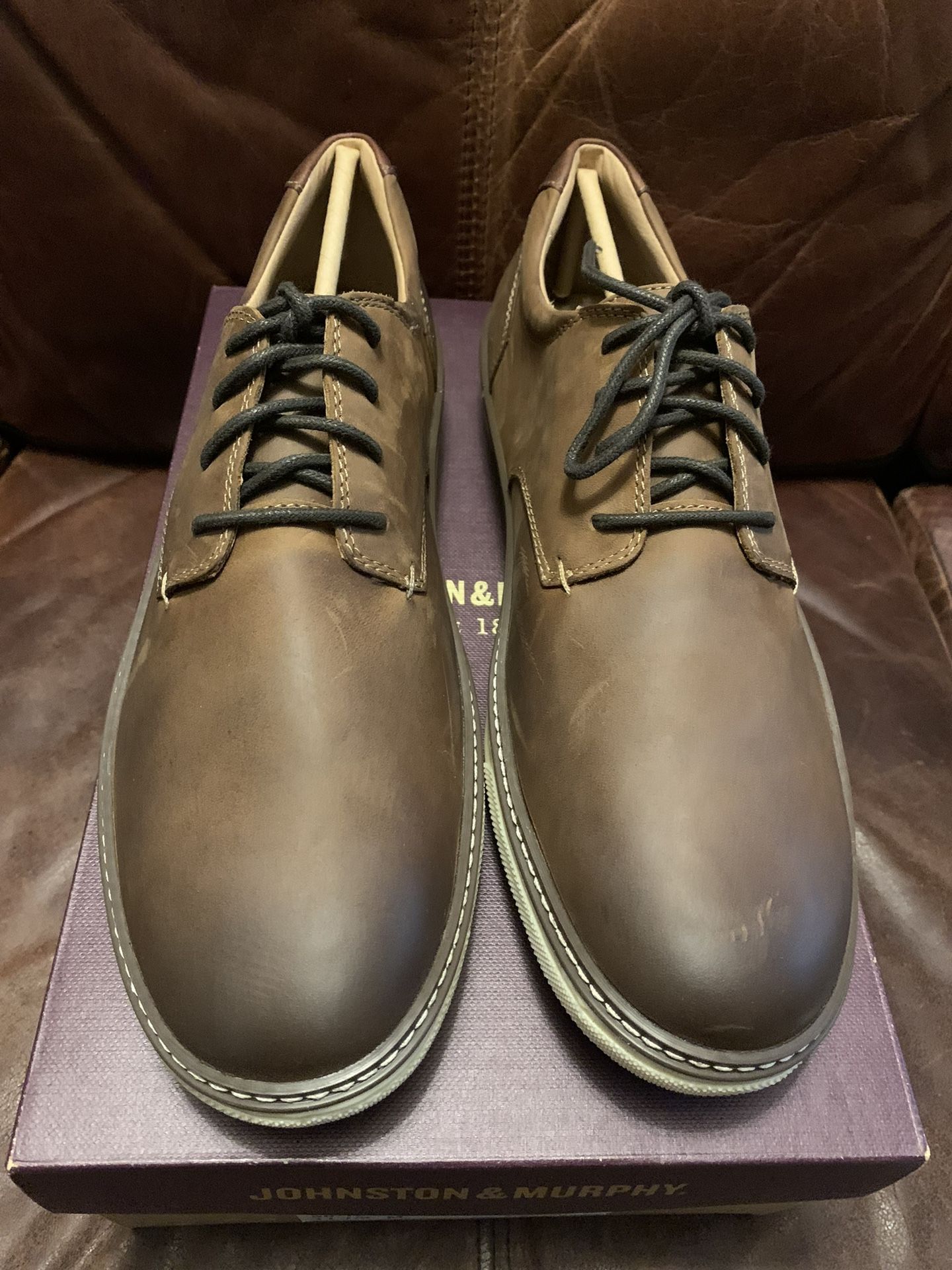 Brown Johnson and Murray Oxford men’s size 11 1/2