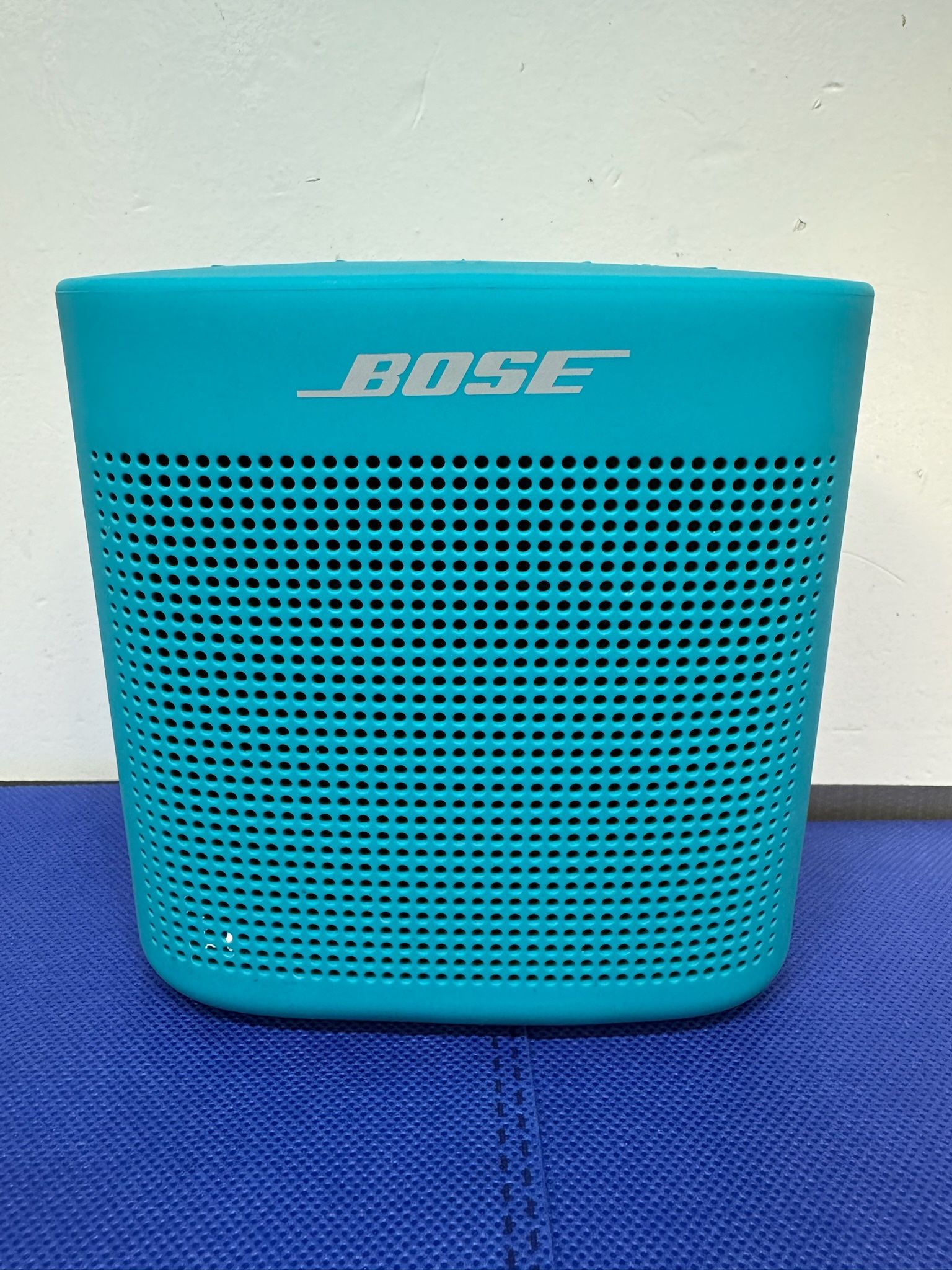 BOSE SOUNDLINK COLOR 2 Portable Bluetooth Speaker with Microphone