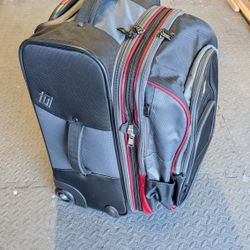 Carry On Roller Luggage With Backpack 