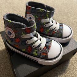 Toddler Converse “DINOVERSE” All Star Chuck Taylor Logo Sneaker SIZE 4