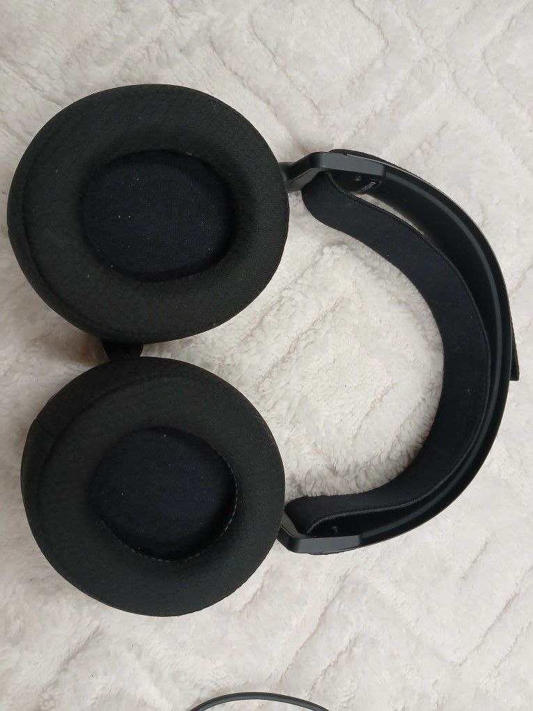 Steel Series Wireless Gaming Headphones